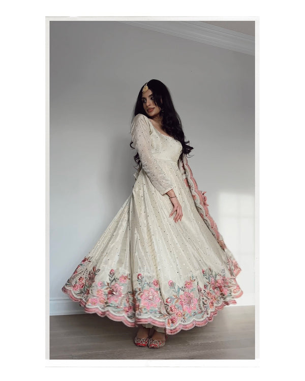 AARUSHI'S VICHITRA SILK WHITE EMBROIDERED SUIT SET
