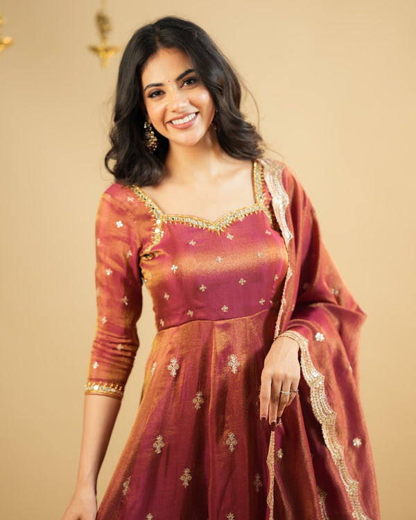 Saakshi`s cosmo Slit Anarkali Premium Suit Set
