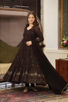 BLACK EMBROIDERED GEORGETTE SUIT SET 101