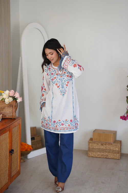 Arti Cotton Kashmiri Aari Embroidered Kurta White With Blue