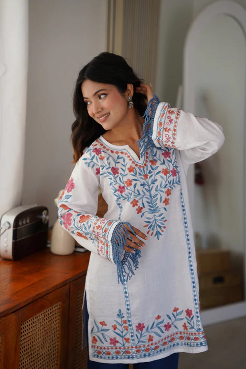 Arti Cotton Kashmiri Aari Embroidered Kurta White With Blue